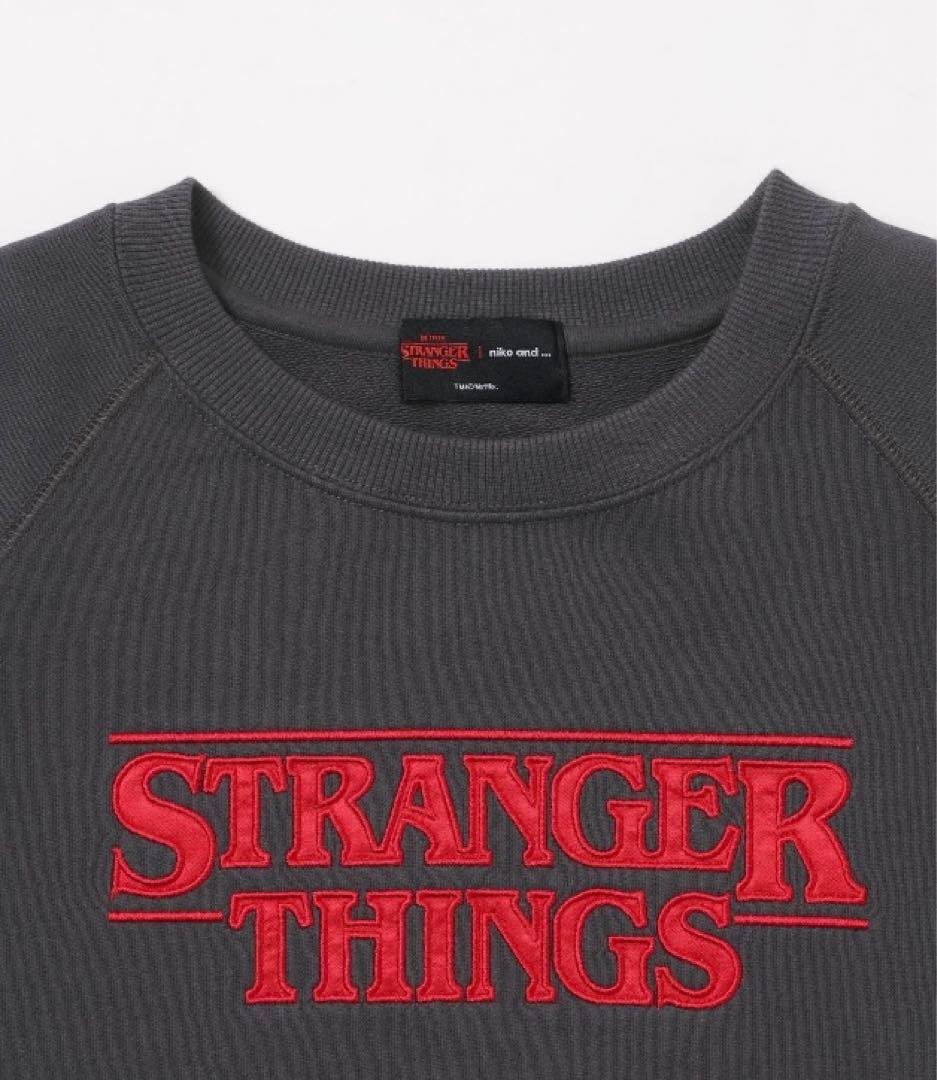 【STRANGER THINGS】コラボアソートスウェットプルオーバー　Lサイズ