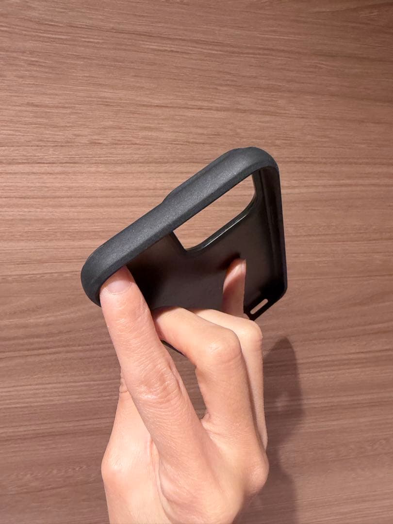 正規品 Prada iphone 15 pro max ケース　ピンク