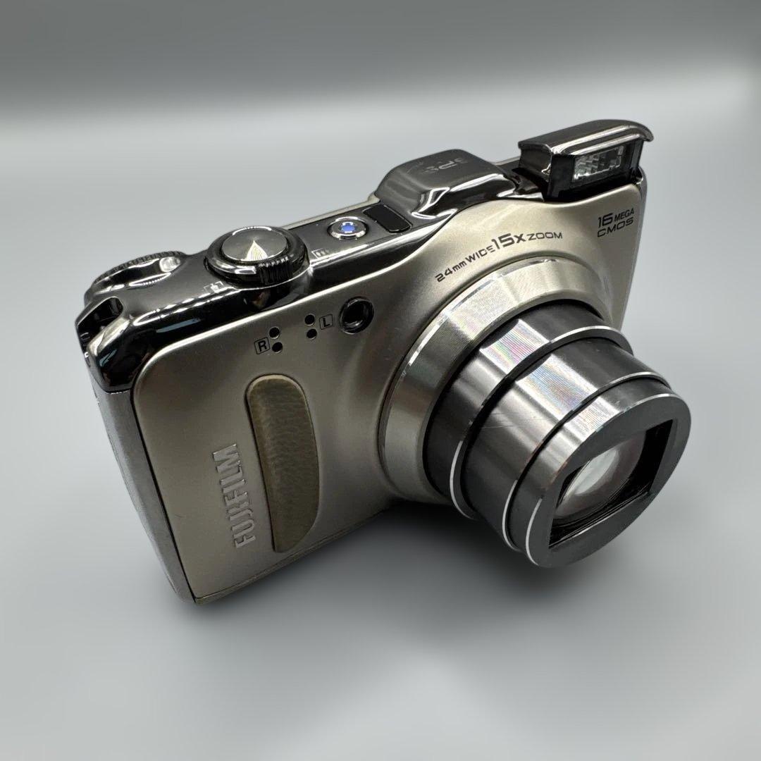 M1365 FUJIFILM FINEPIX F550 EXR デジタルカメラ