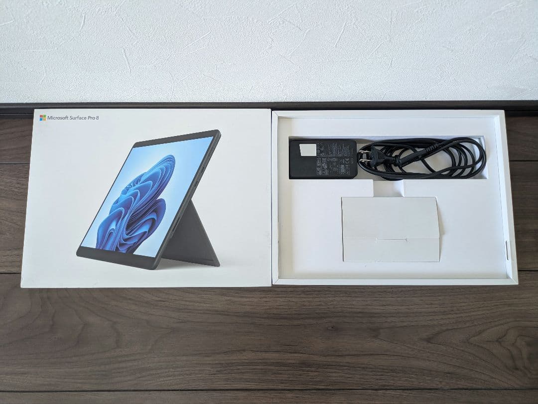 Surface Pro 8　Core-i7　メモリ16GB　SSD1TB