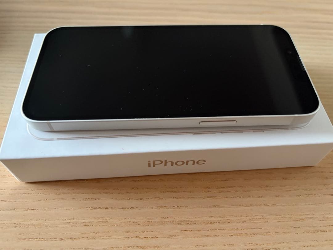 iPhone 13 128GB （白） 箱あり／美品