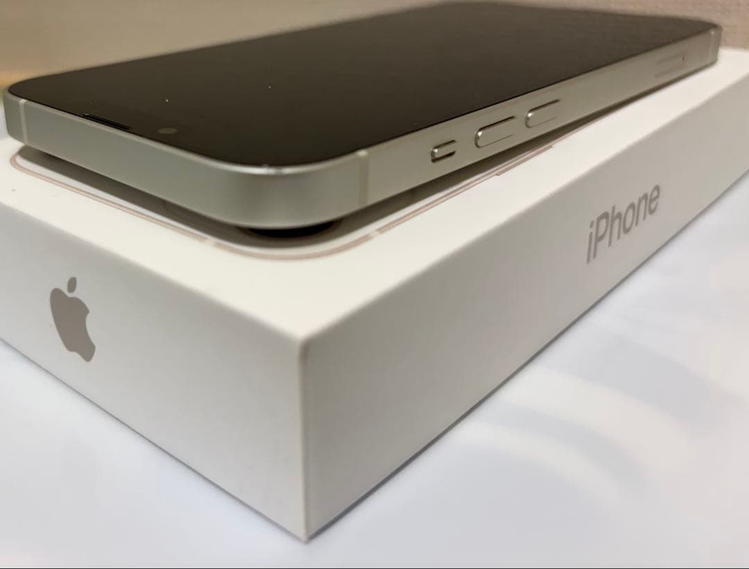 iPhone 13 128GB （白） 箱あり／美品