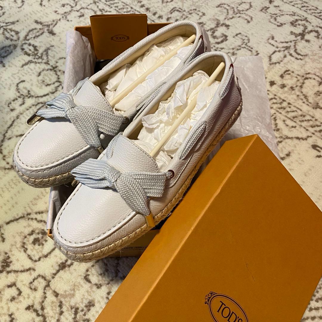 TOD'S トッズ　エスパドリーユ　ホワイト リボン付きモカシン　39.5