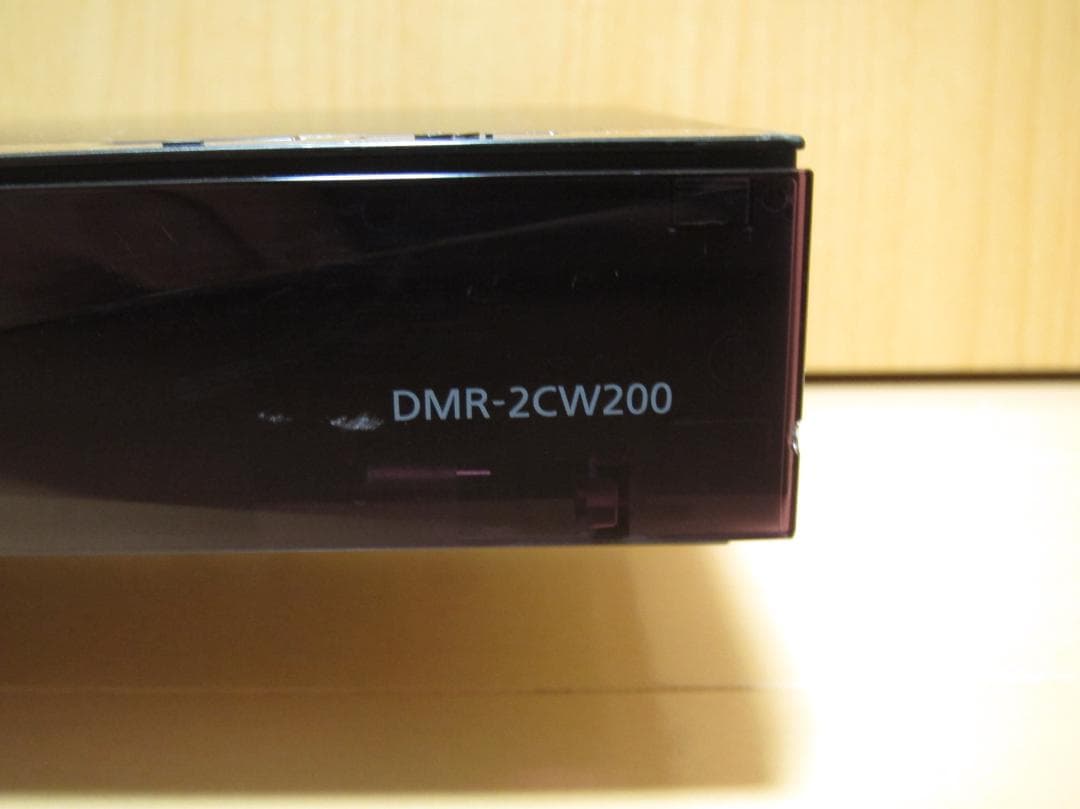 キズはありますが、ほぼ新品！HDD新品 Panasonic DMR-2CW200