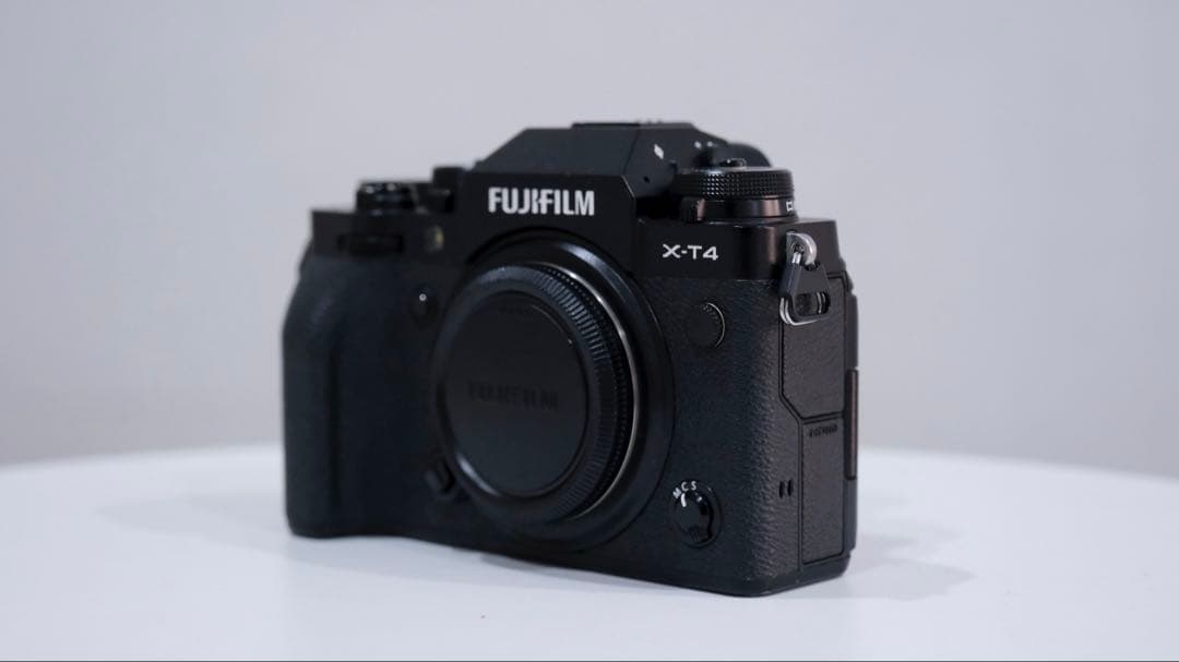 【まだまだ完動】FUJIFILM X-T4 ミラーレスカメラ