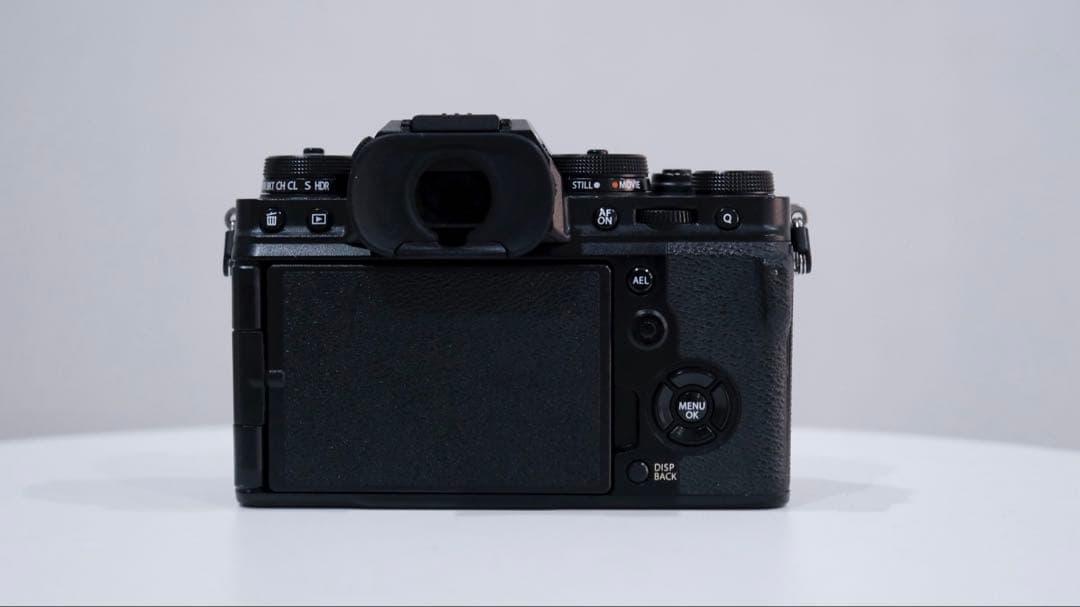 【まだまだ完動】FUJIFILM X-T4 ミラーレスカメラ