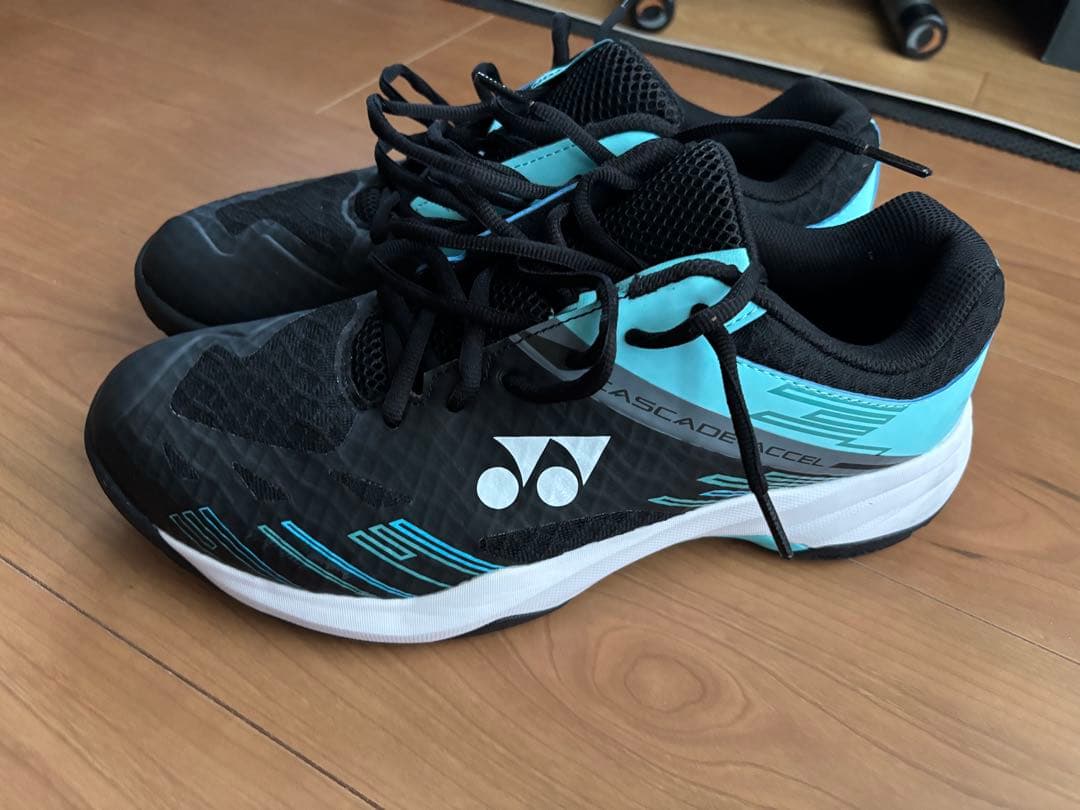 YONEX パワークッション 27cm SHBCA1W-381