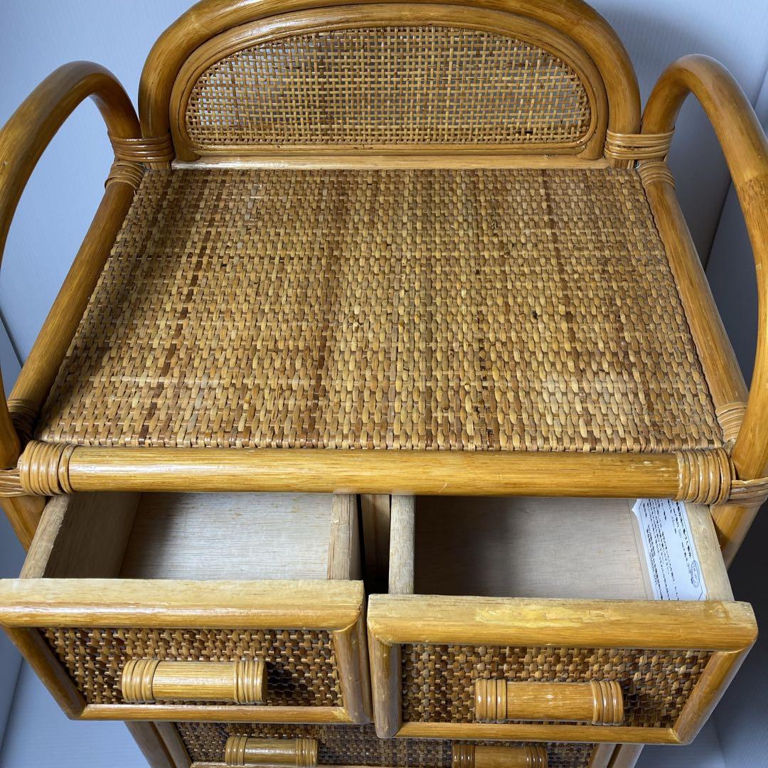 美品❗️ラタン　籐　4段チェスト　キャスター付き　アジアン家具　収納家具