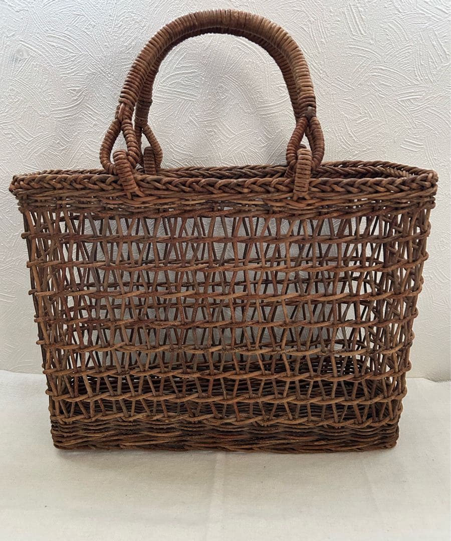 あけび籠　かごバッグ 透かし編み あけび蔓