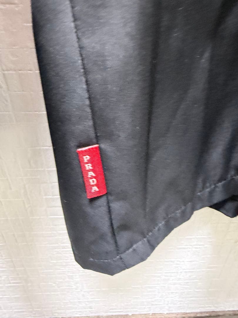 PRADA プラダ ナイロン フード付き ジャケット レディース L ブラック
