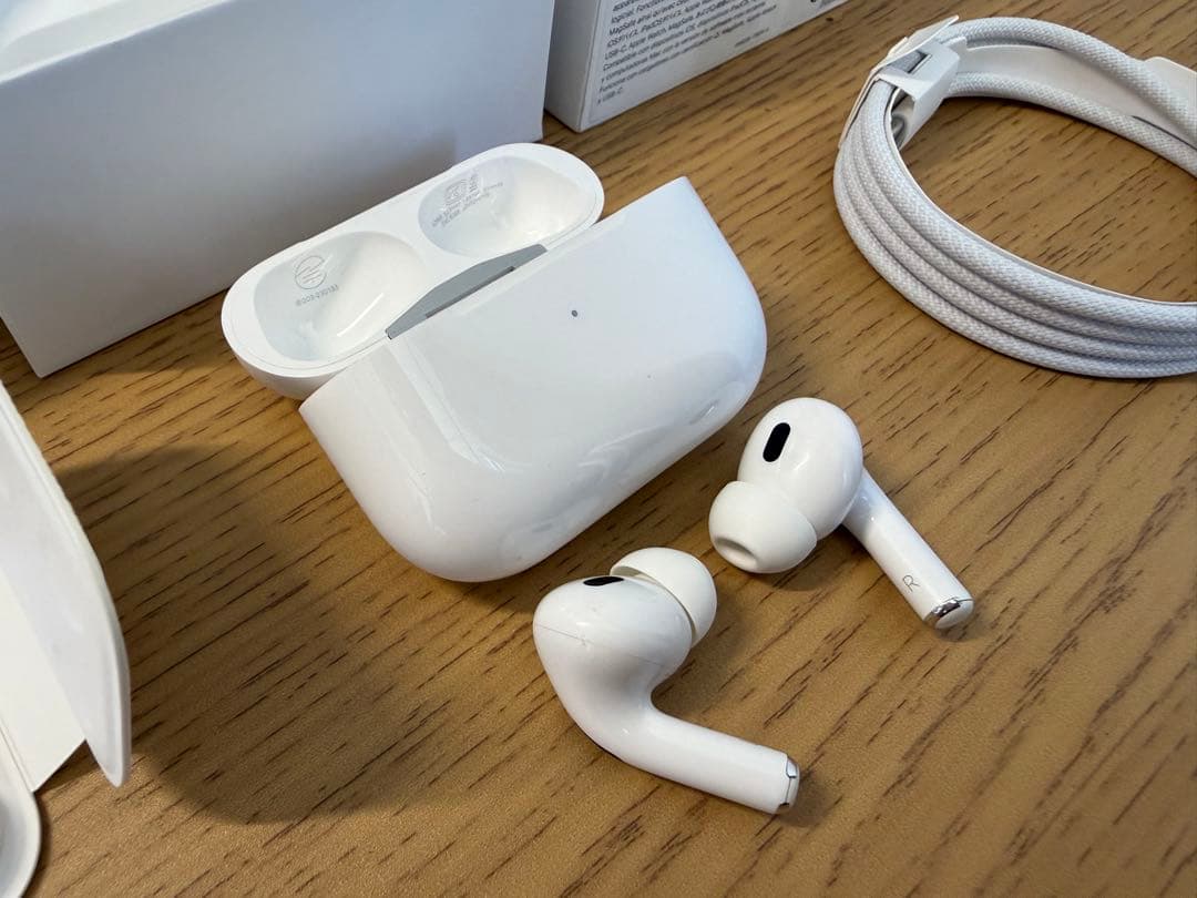 AirPods Pro（第2世代）USB-C 充電ケース付き