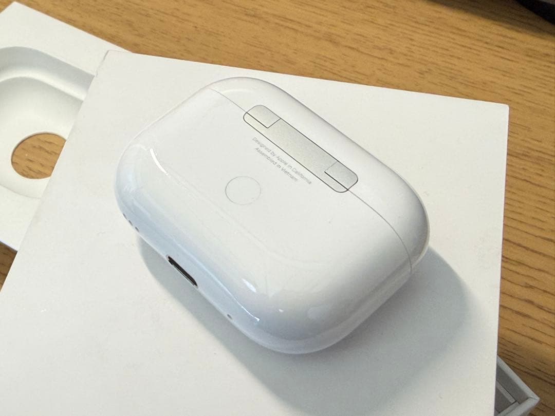 AirPods Pro（第2世代）USB-C 充電ケース付き