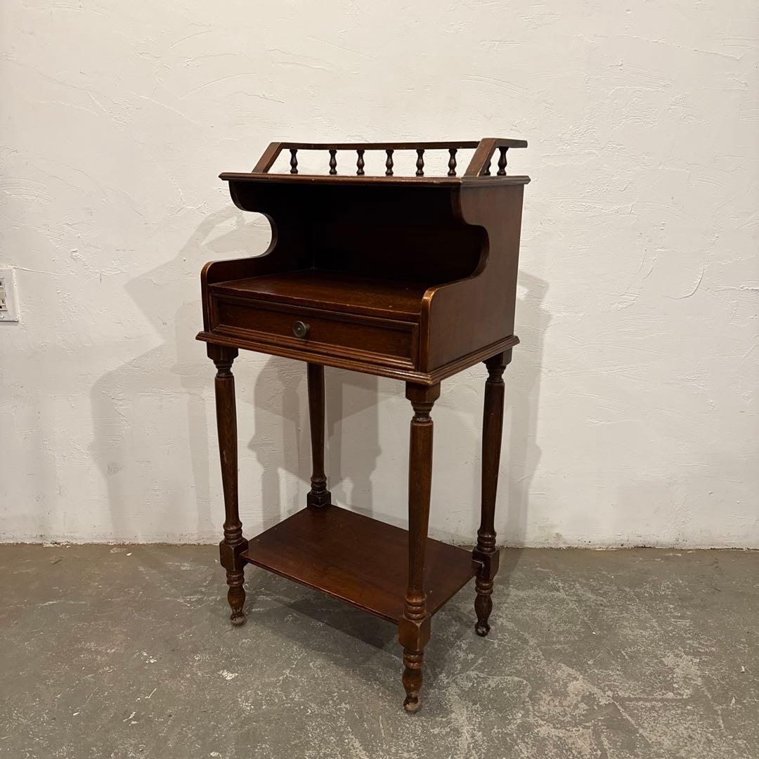 ヴィンテージ　サイドテーブル　ベッドサイドテーブル　フランス