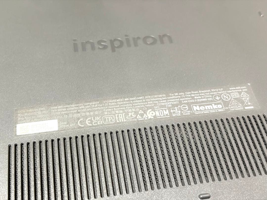 Dell inspiron 3501 corei5 第11世代 512GB