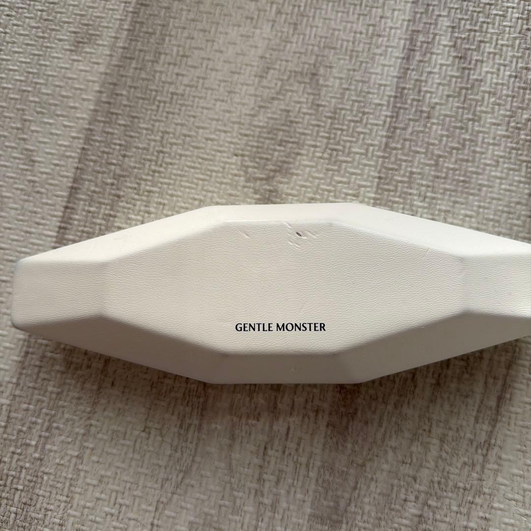 小物 GENTLE MONSTER phantom BRC16