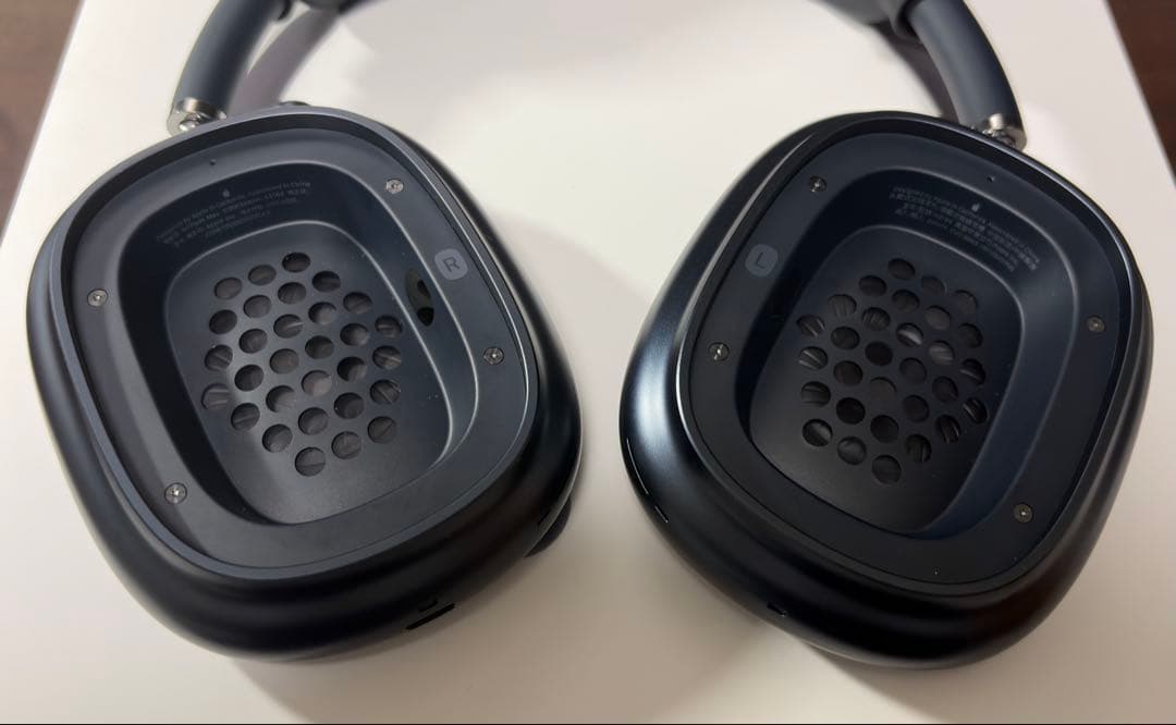 ド*ス様 AirPods Max 第二世代【USB-C】ミッドナイト カバー付き