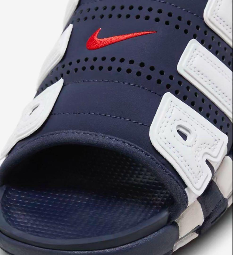 28ネイビー　NIKE エアモアアップテンポ　サンダル