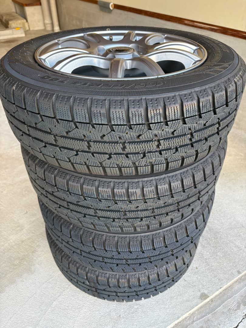 スタッドレスタイヤホイール4本セット
