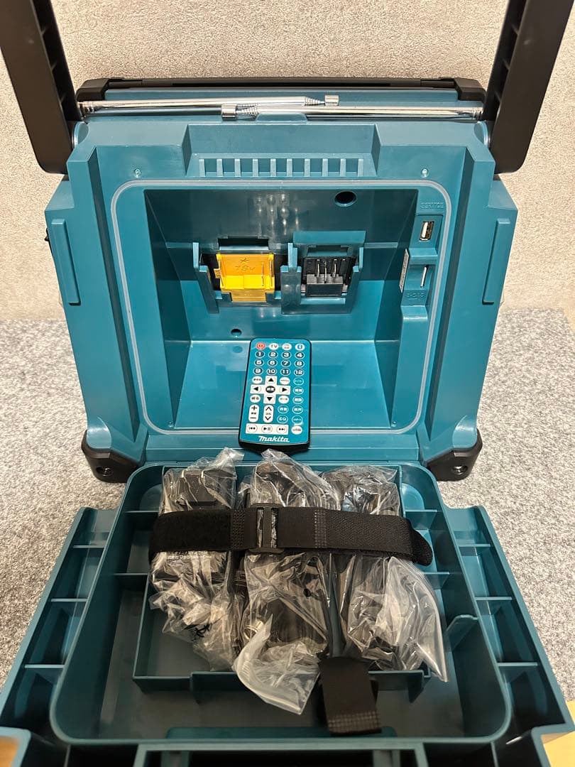 『専用』Makita ポータブルテレビ TV100