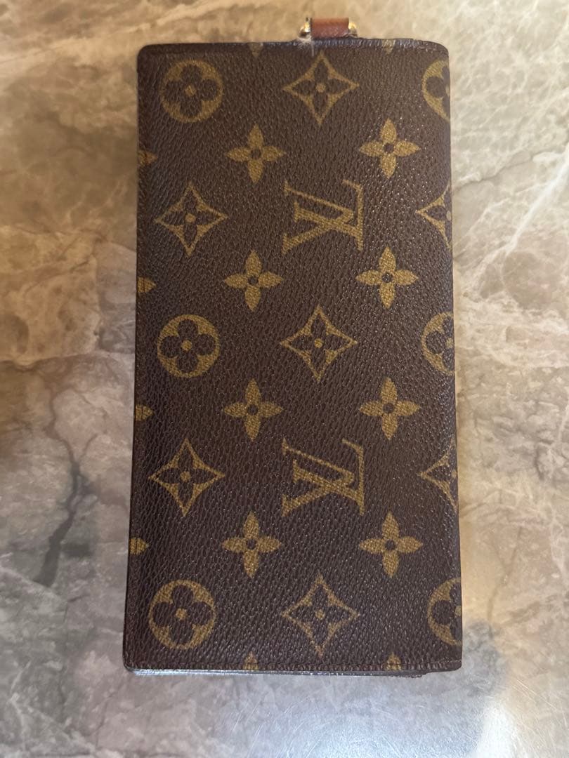 ルイビトン　チェーン付き財布