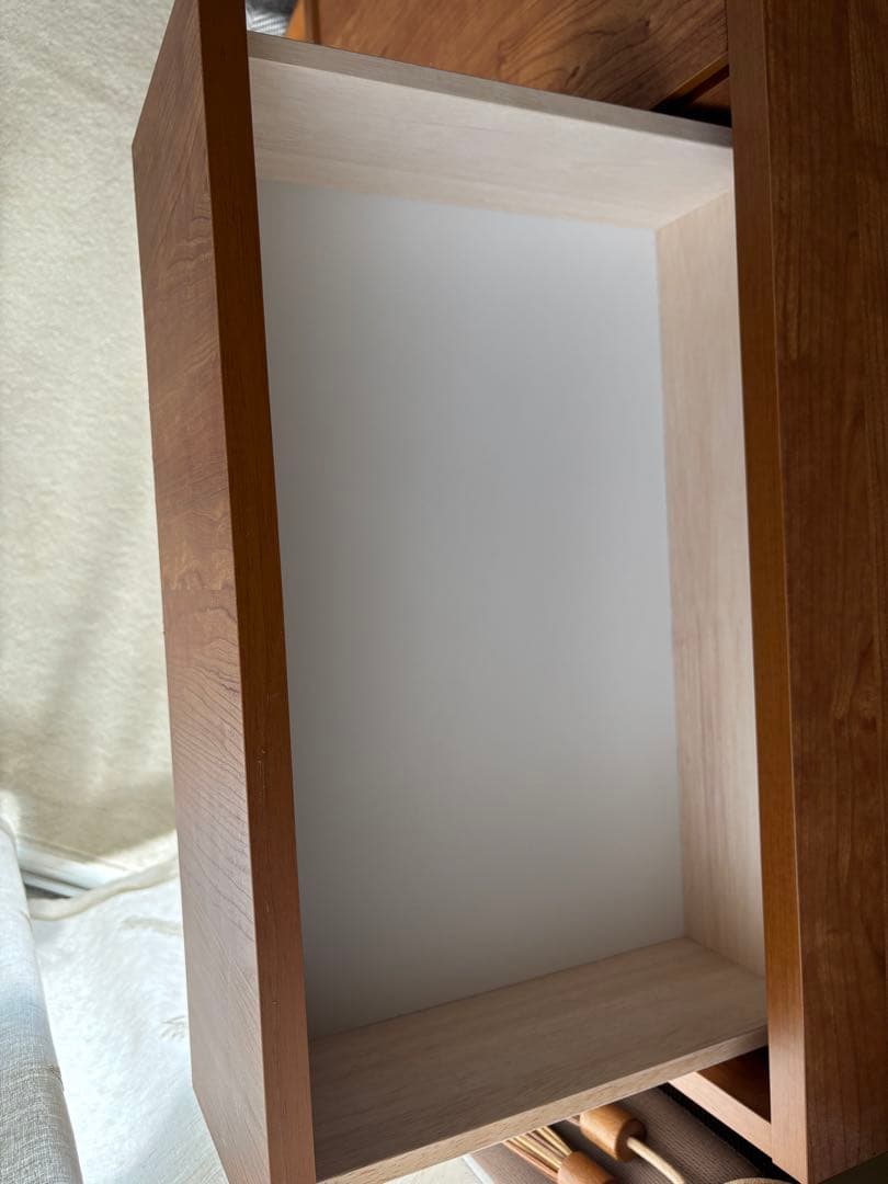 ブラウン木製キャビネット 中型 3引き出し