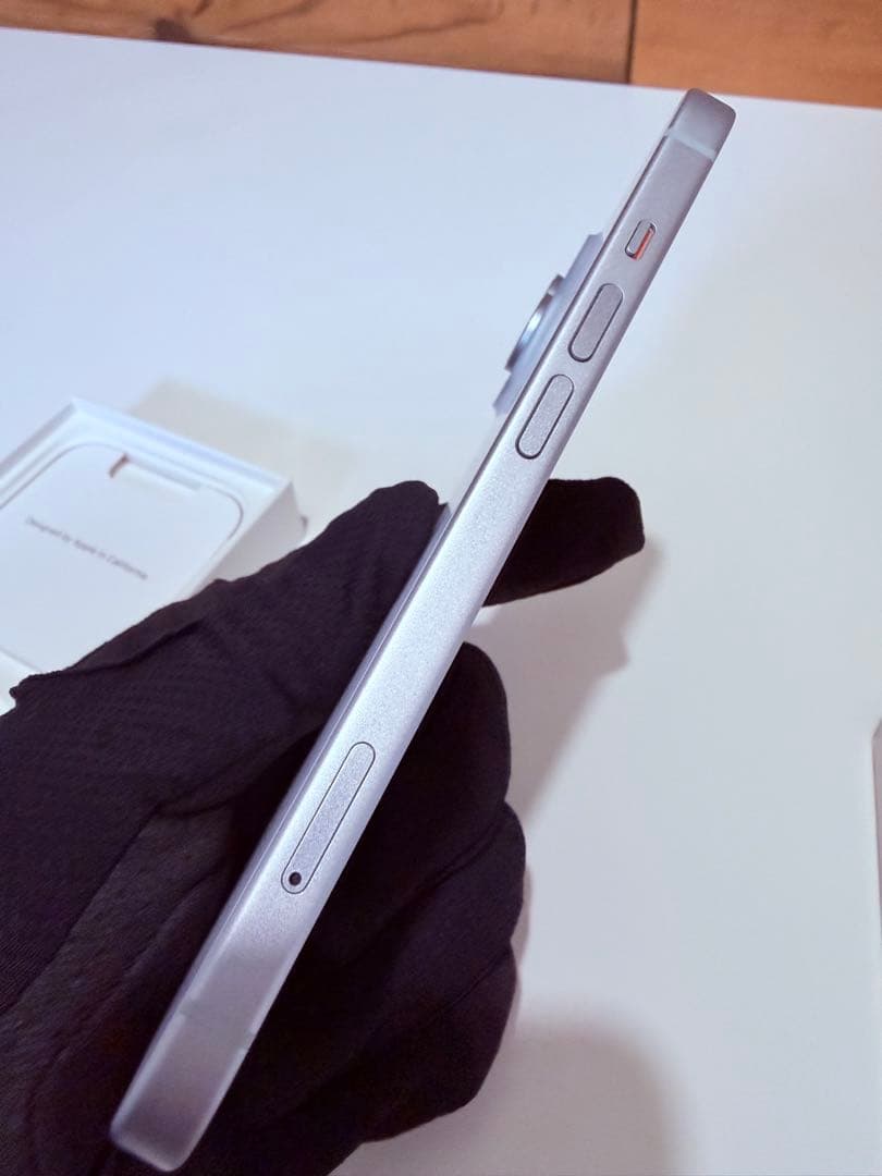 iPhone 15 256GB SIMフリー