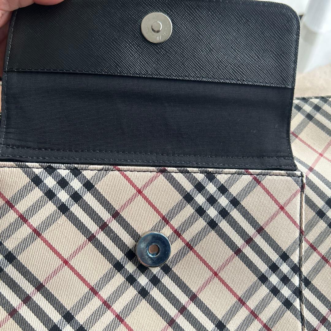 【美品】未使用に近い保護フィルム付き BURBERRY ノバチェック　レザー