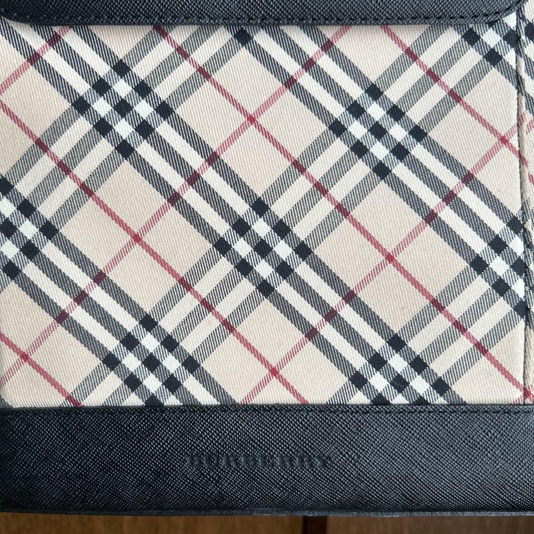【美品】未使用に近い保護フィルム付き BURBERRY ノバチェック　レザー