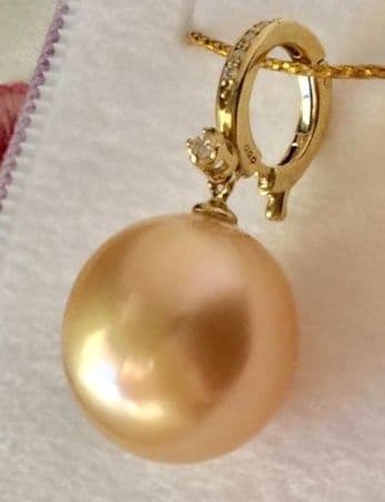 南洋真珠　白蝶真珠　ナチュラルゴールドカラー　特大13.8mm　とても素敵!