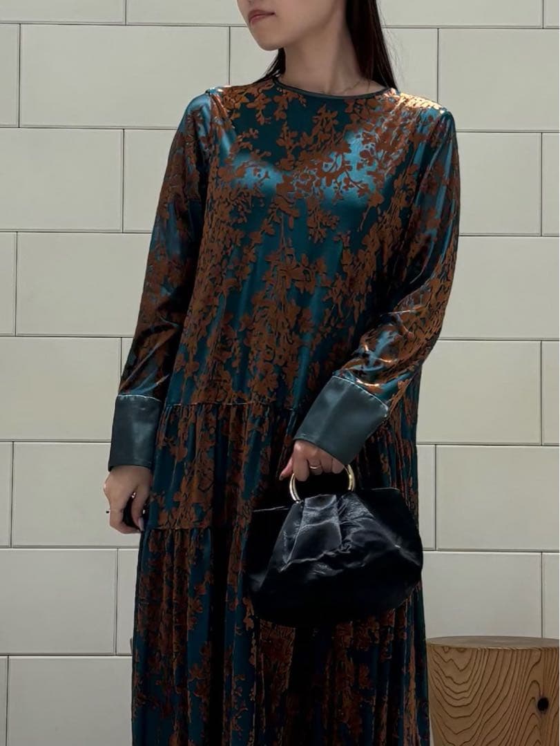 ROSSO フロッキープリントティアードワンピース