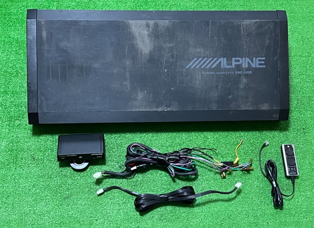 アルパイン SWE-2200 サブウーファー/アンプ MXE-M150CKD。