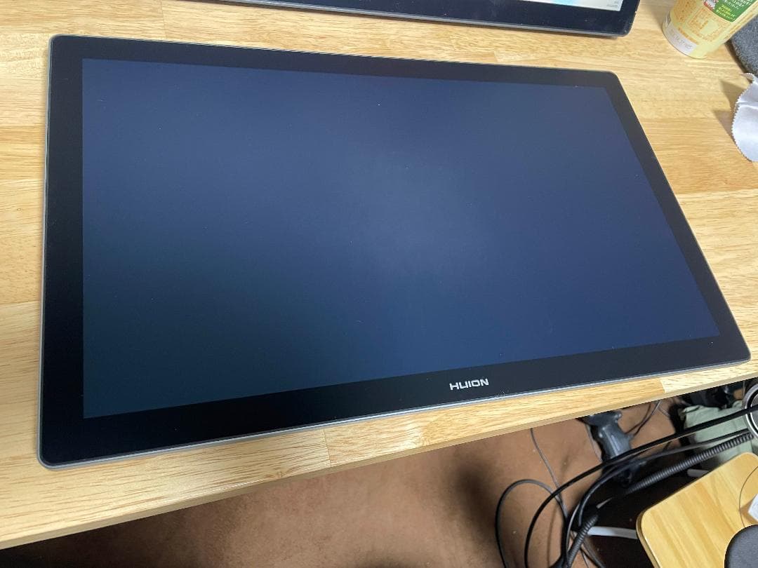 【スタンド付き美品】HUION KAMVAS PRO19　4K液晶ペンタブ