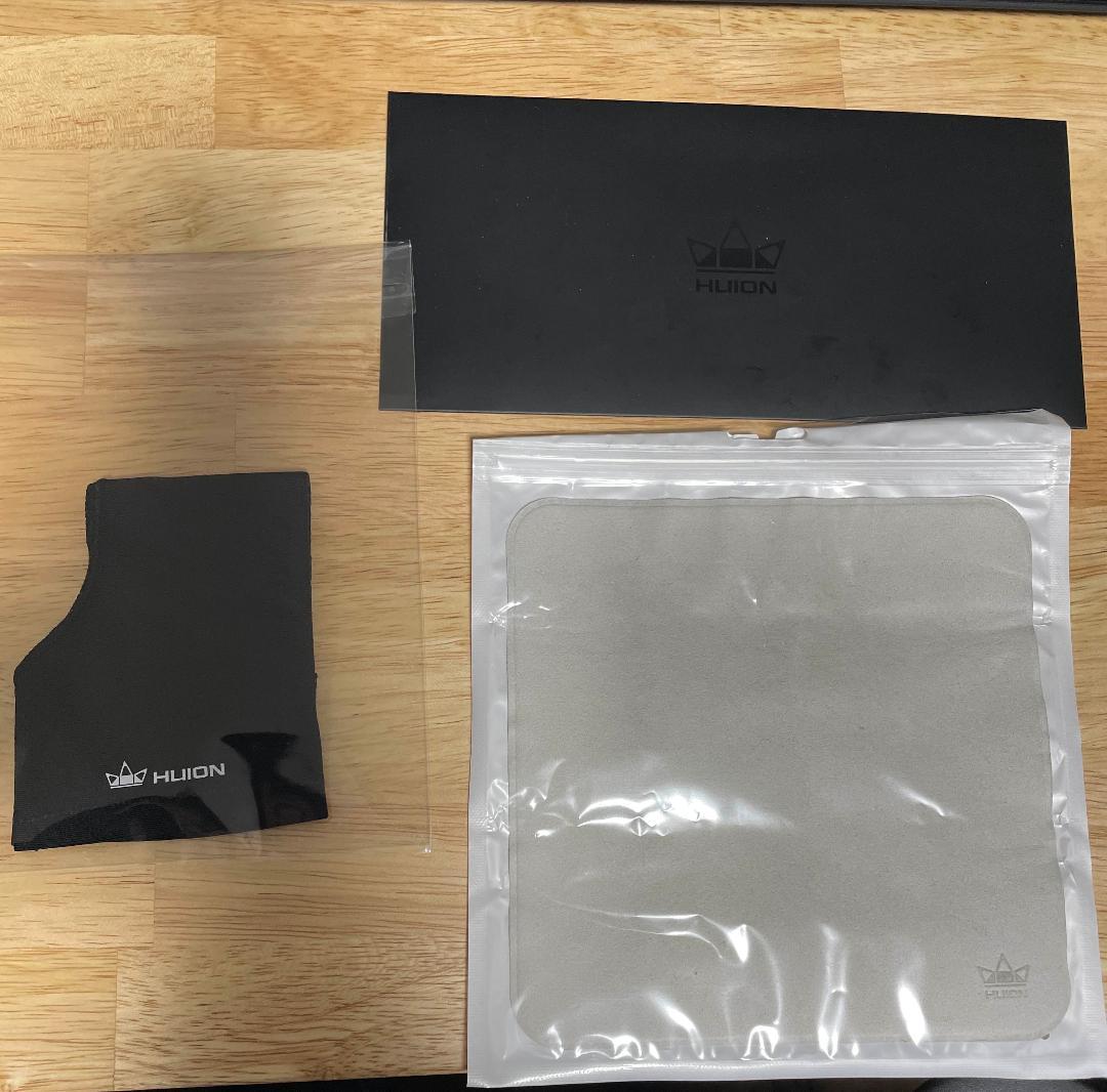 【スタンド付き美品】HUION KAMVAS PRO19　4K液晶ペンタブ