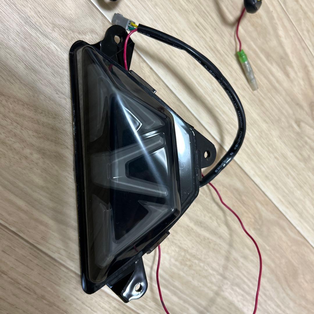 カエディアCyberLEDウィンカー流れるシーケンシャルオープニングモーション