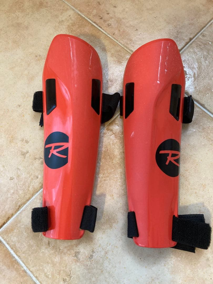 ロシニョール　アームガード