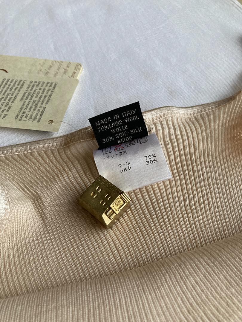 S*u様 オスカリート ウール70 シルク30% インナー Made in It