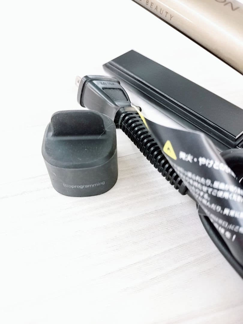 ほぼ未使用☺️リュミエリーナ ヘアビューロン 4D Plus ストレート