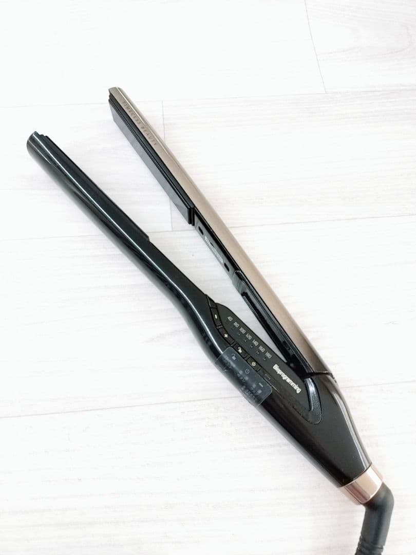 ほぼ未使用☺️リュミエリーナ ヘアビューロン 4D Plus ストレート