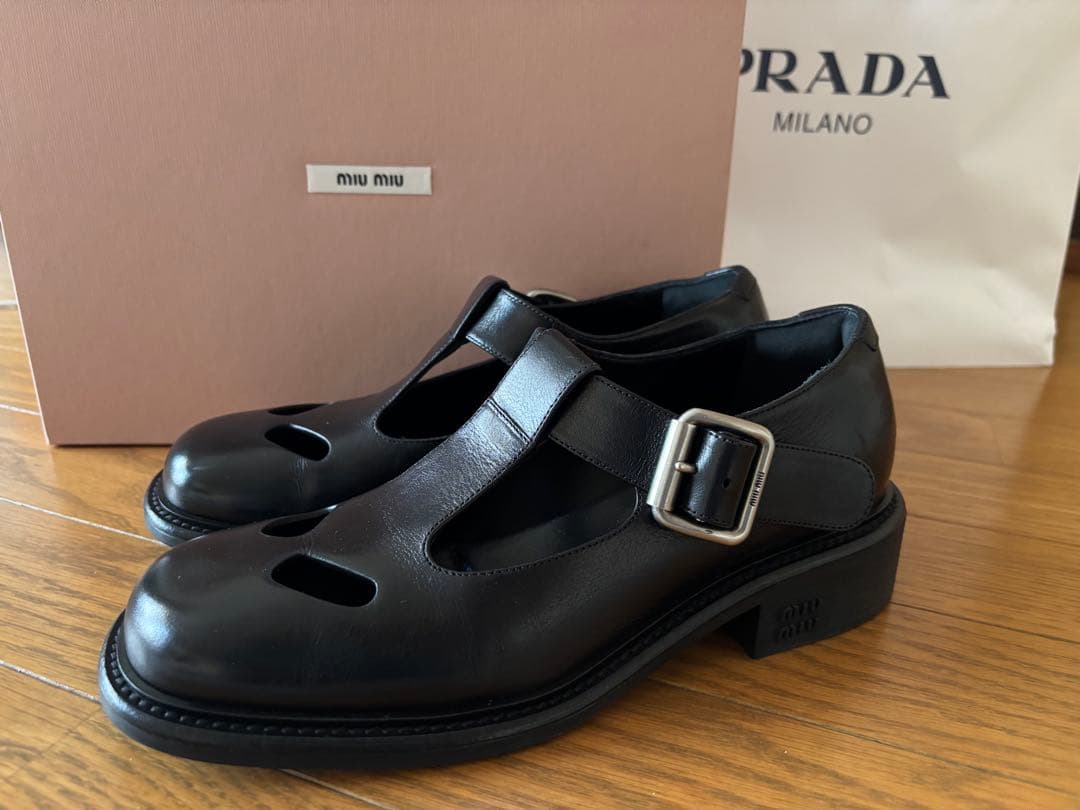 soi ミュウミュウ MIUMIU Tバー レザー　ローファー