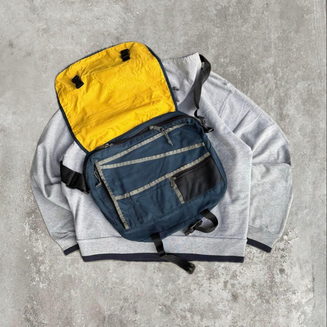 90s EASTPAK メッセンジャー ショルダー バッグ usa製