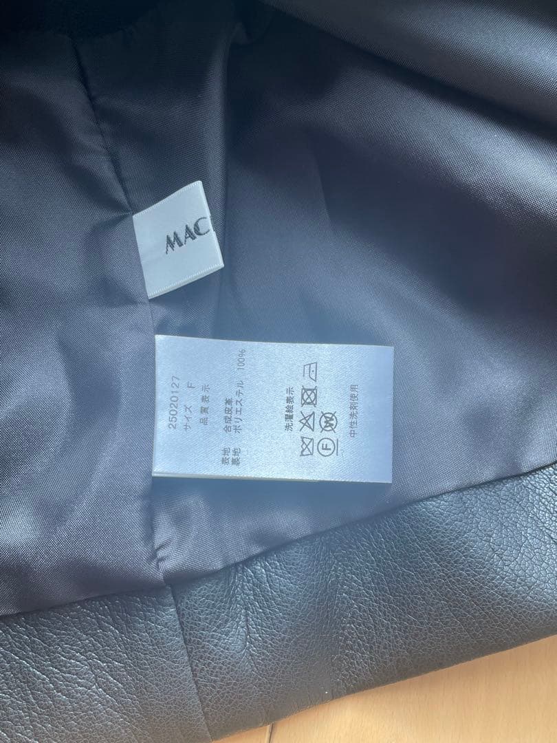 【新品】machatt エコレザーリボンベスト