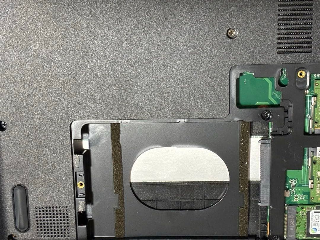 h*o様 ジャンクノートPC NEC3台セット　動作未確認