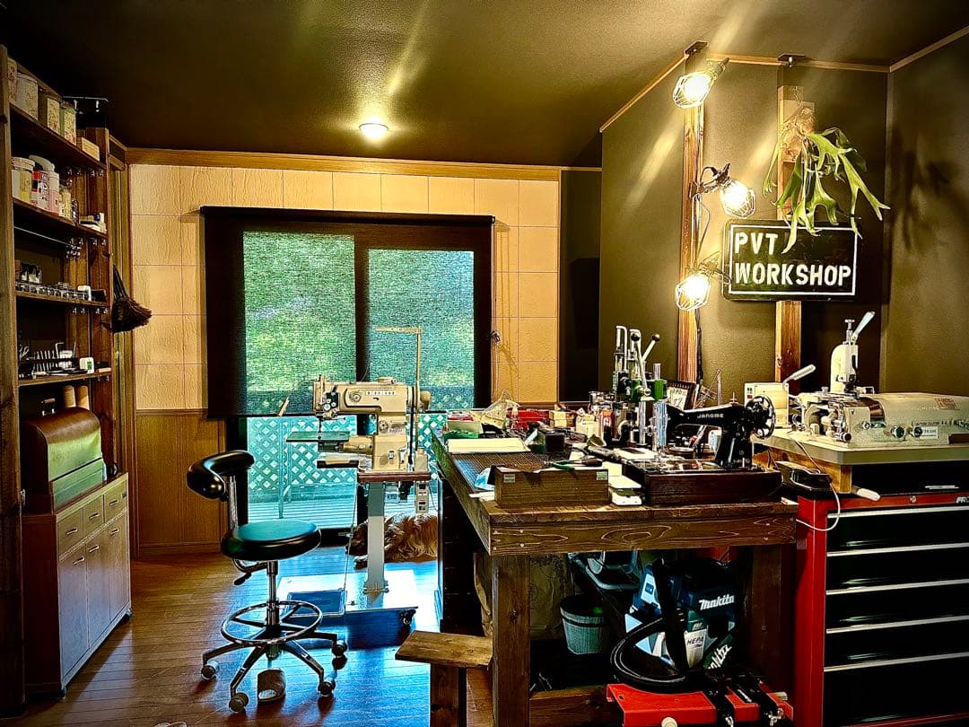 初売！Pvt.Workshop 選定革　本革　デッキケース