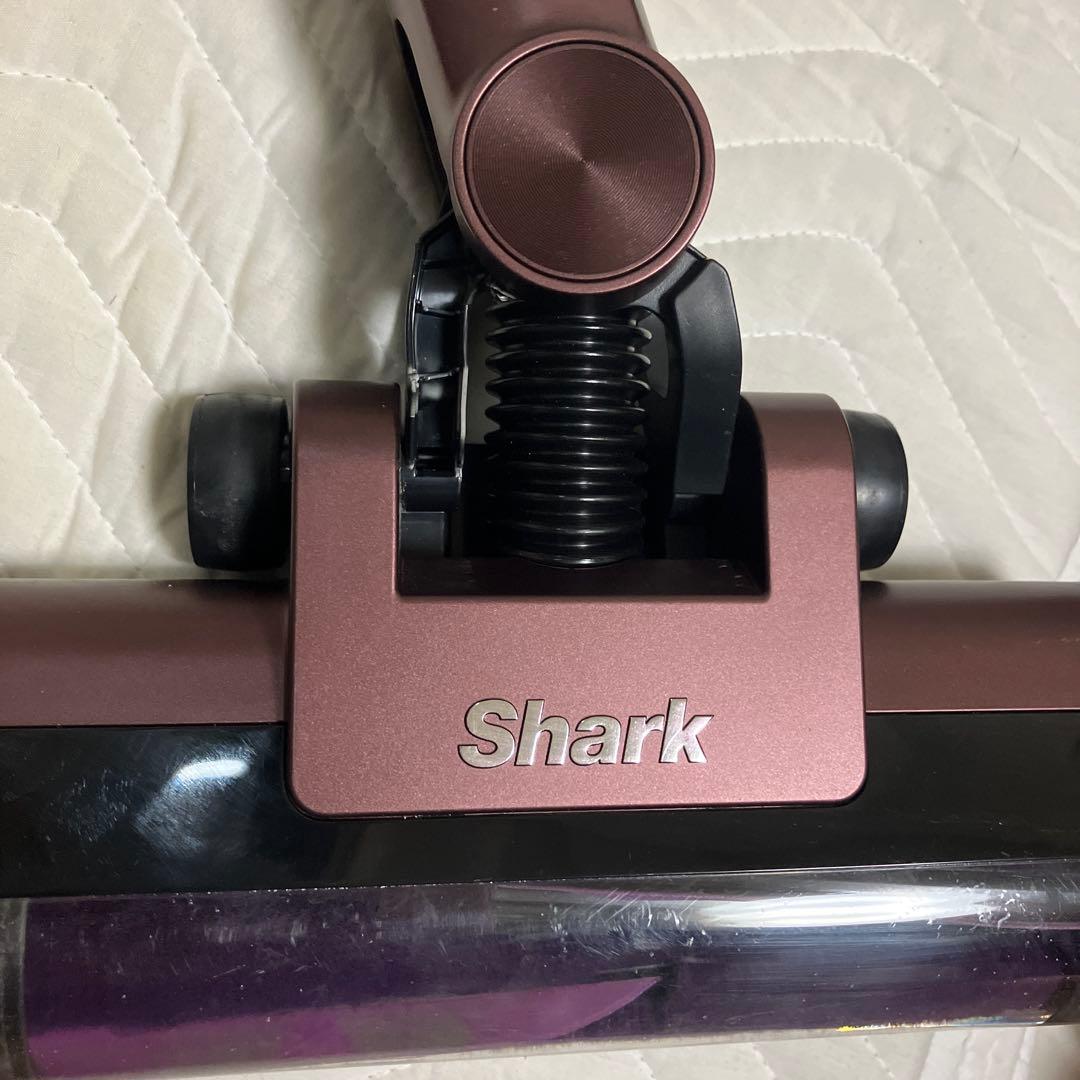 ね*こ様 訳あり‼️Shark スティッククリーナー LC250JBR