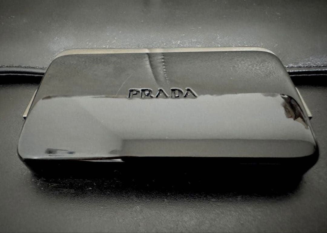シ*ー様 PRADA ブラック ショルダーバッグ