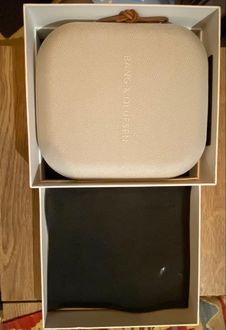 Bang&Olfusen ヘッドホン　BEOPLAY HX 限定色サンド