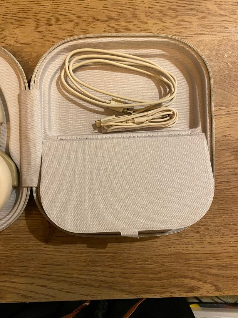 Bang&Olfusen ヘッドホン　BEOPLAY HX 限定色サンド