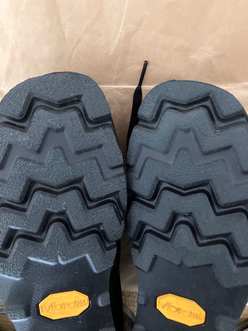 Clarks × BEAMS 別注 Wallabee GORE-TEX UK9