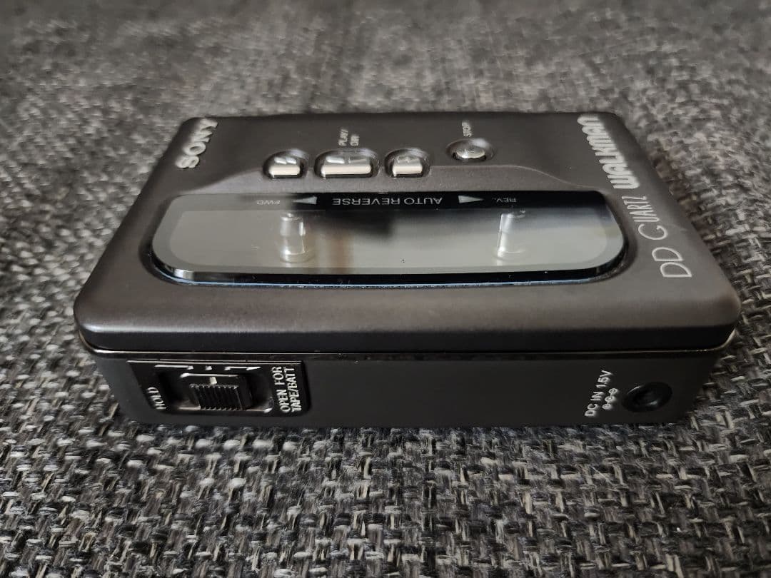 SONY カセットプレーヤー 　WALKMAN WM-DD9 ジャンク品