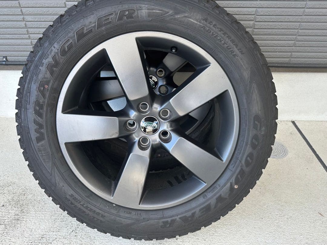 値下げしました！ ディフェンダー20インチ純正タイヤホイールセット(新品未使用)